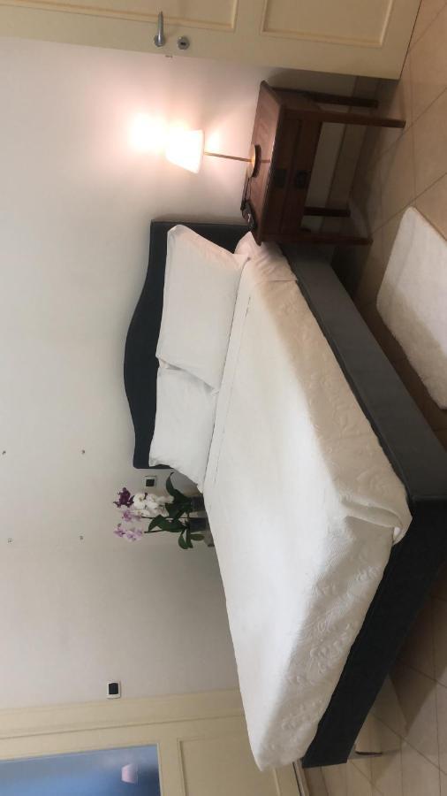 Maison Flores Deluxe Bari Buitenkant foto